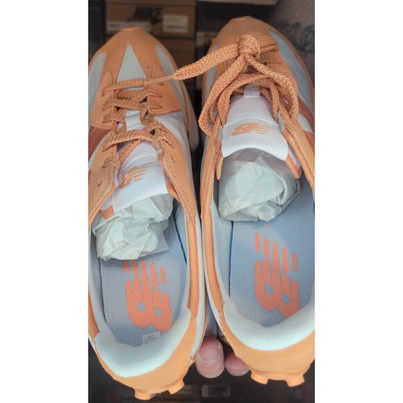 New Balance 327  Size 10 main image 4